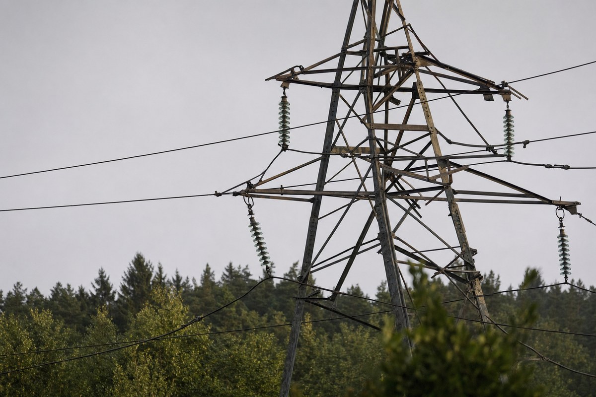 Cyclone Priska Kills Two, Knocks Out Power to Over 550,000 Homes Across Baltic States, Poland, and Belarus