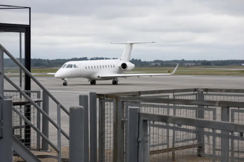 Business jet (file photo)