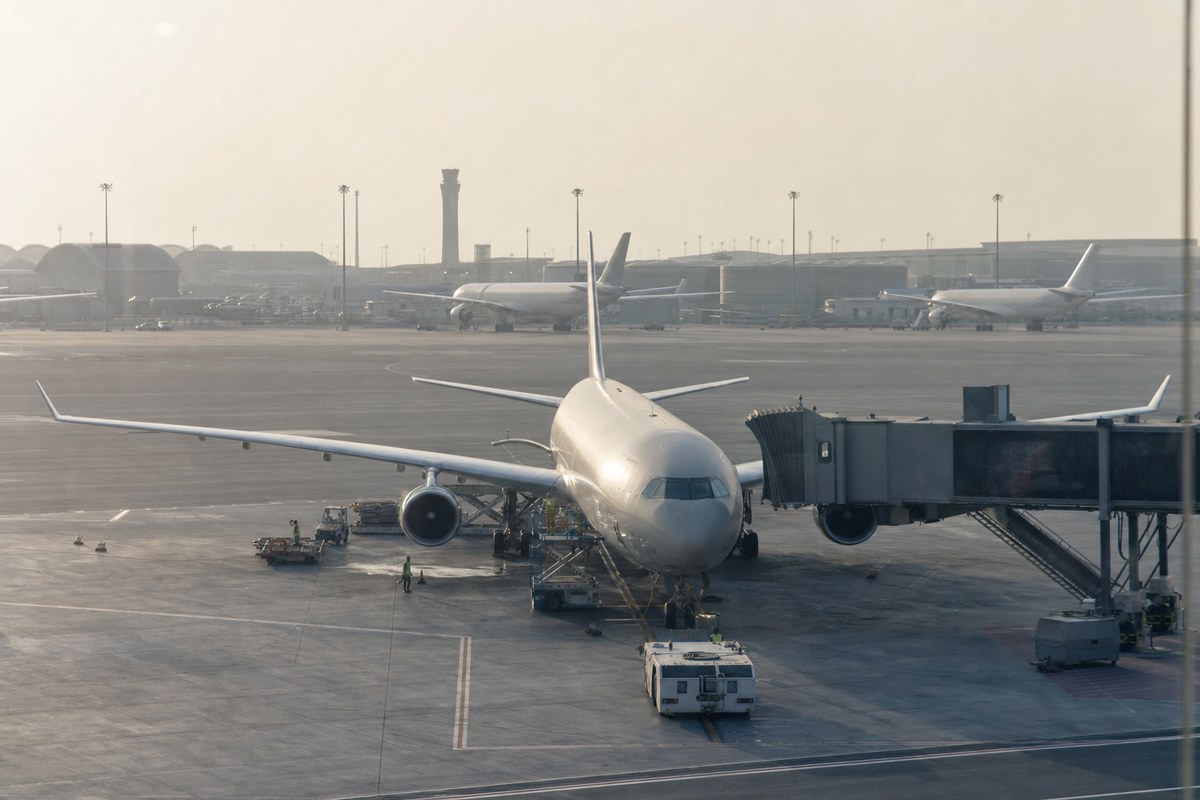 Flight Delays Surge at Doha's Hamad International as Middle East Airspace Restrictions Persist