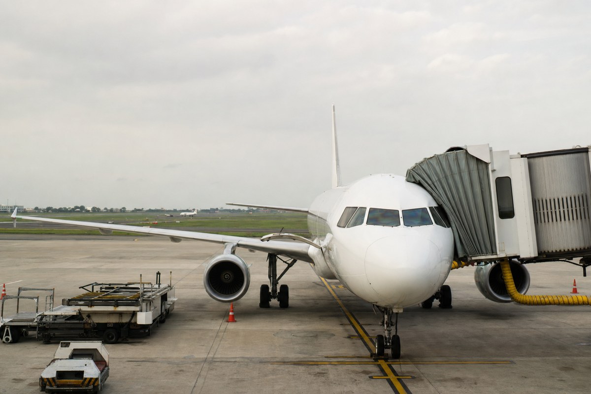 12 Delhi-Bound Flights Diverted to Jaipur Due to Poor Weather, All Return by 3:20 PM