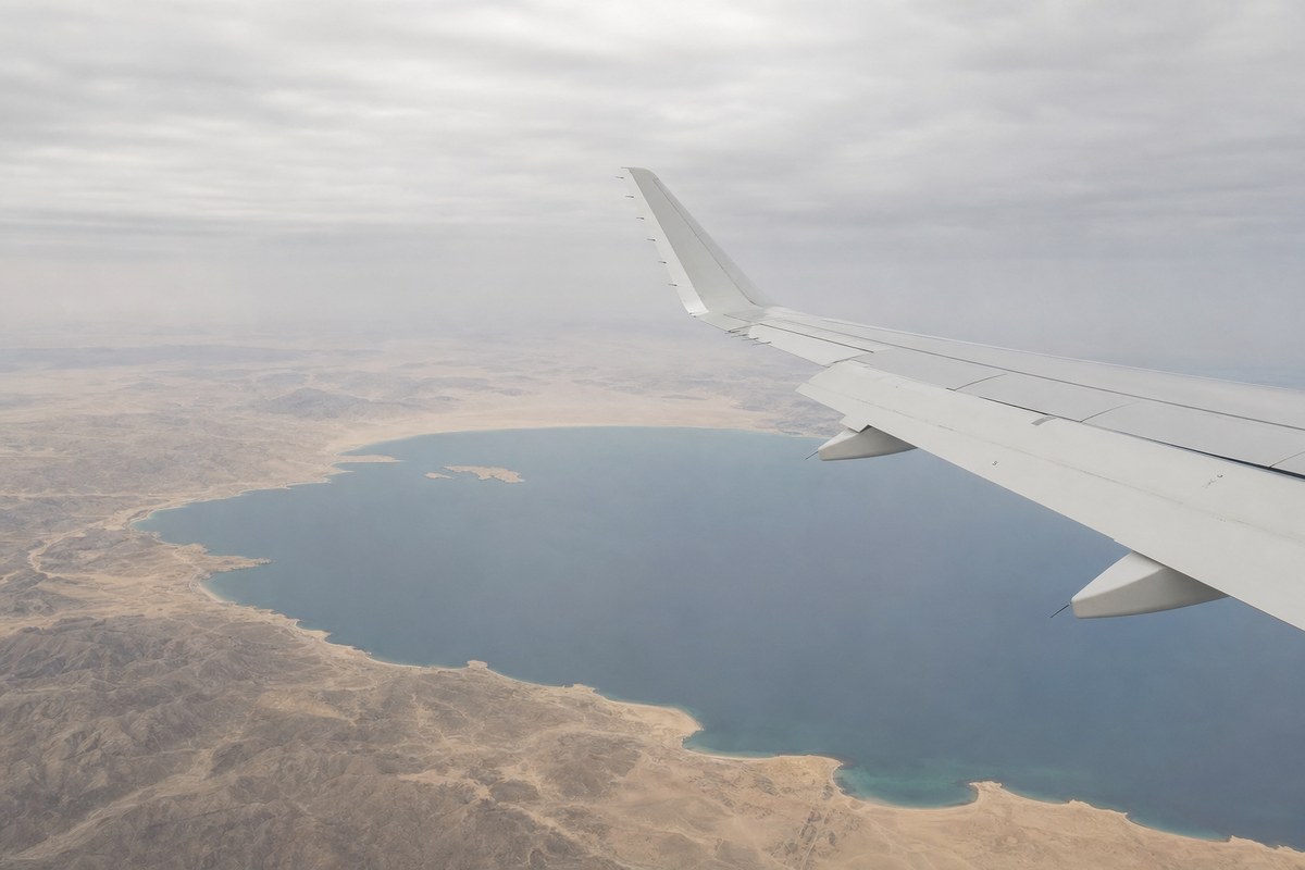 EASA extends Gulf airspace conflict-zone warning through September 2026; UAE carriers adjust routes amid US-Iran tension