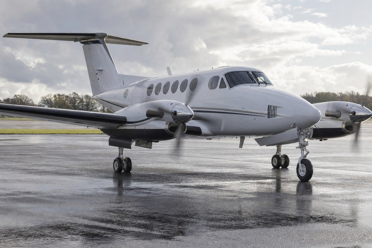 Scotland's Air Ambulance Service to Receive Beechcraft King 360 Aircraft with Extra Seat for Parents of Sick Children
