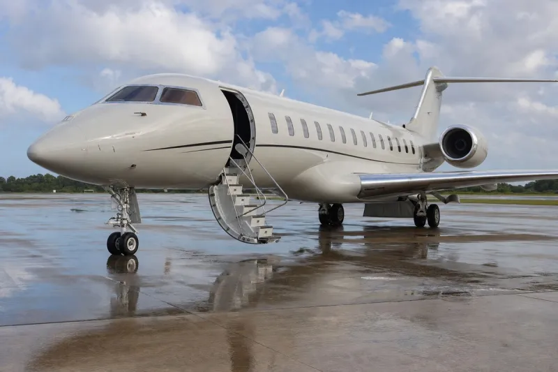 Business jet (file photo)