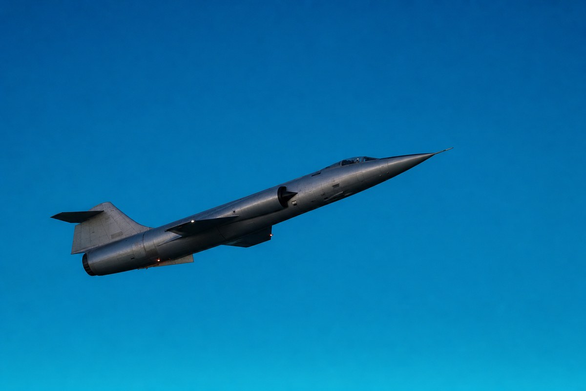 FAA Proposes Overland Supersonic Standard at 0.11 psf Boom Limit; Developers See Path Forward but Financing Hurdles Rema