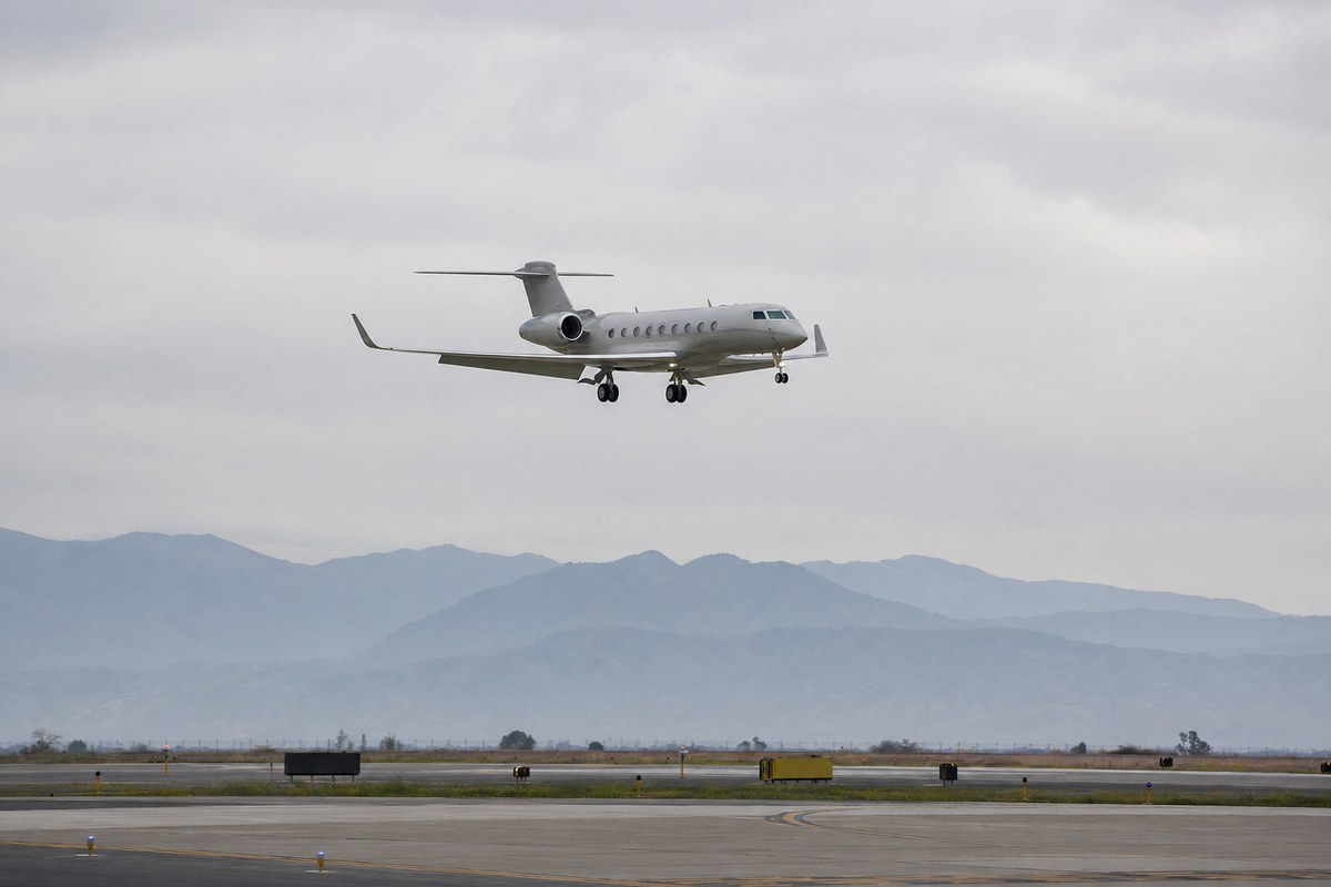 Gulf Conflict, Beijing No-Fly Zone, and Record El Niño Force Charter Operators to Reprice Global Route Planning