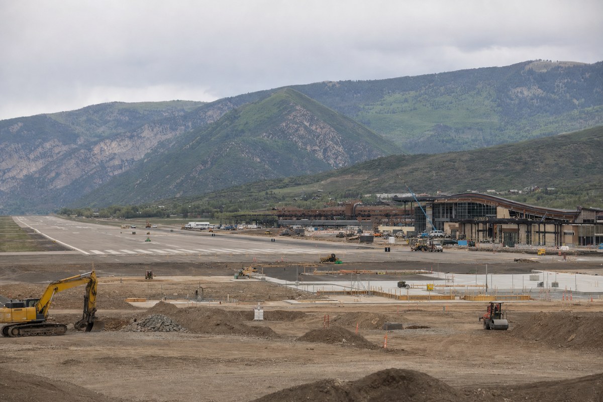 Aspen-Pitkin County Airport Expansion to Require $100 Million in Local Funds, Commissioner Warns