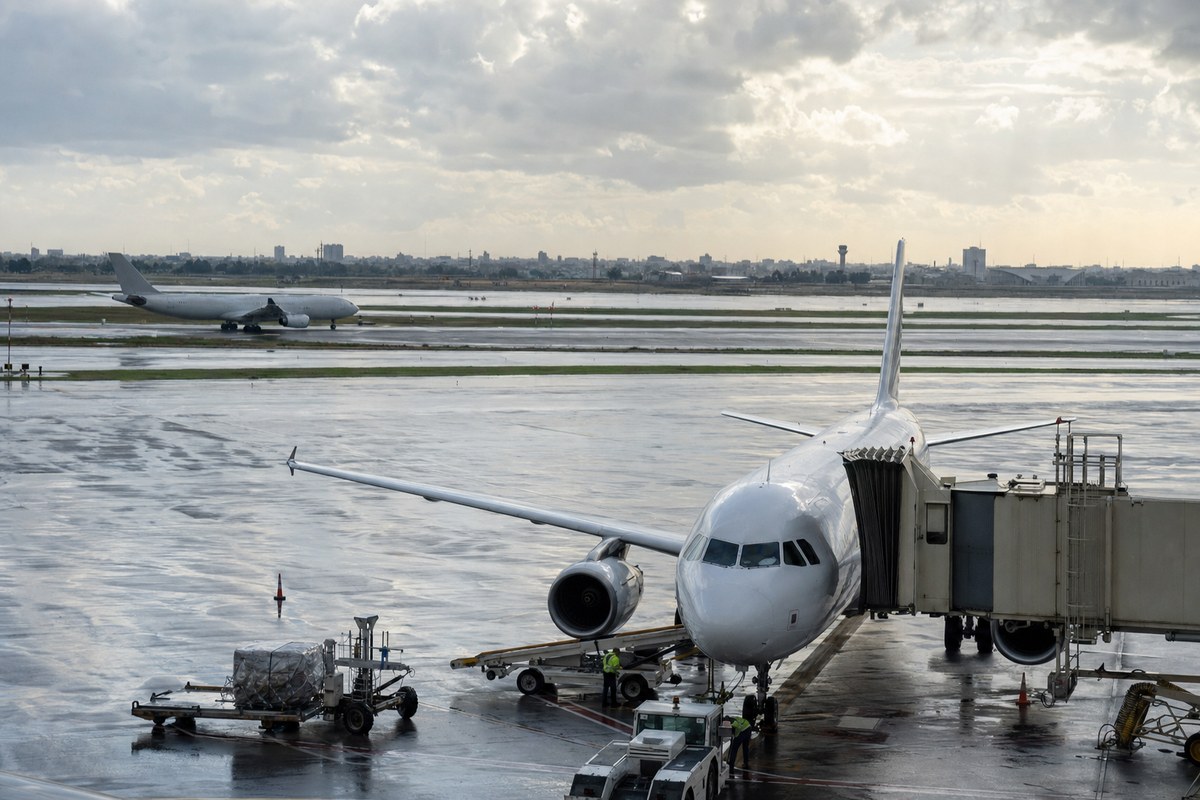 Iraq Deputy Parliament Speaker Threatens Extraordinary Session Over Iranian Flight Ban