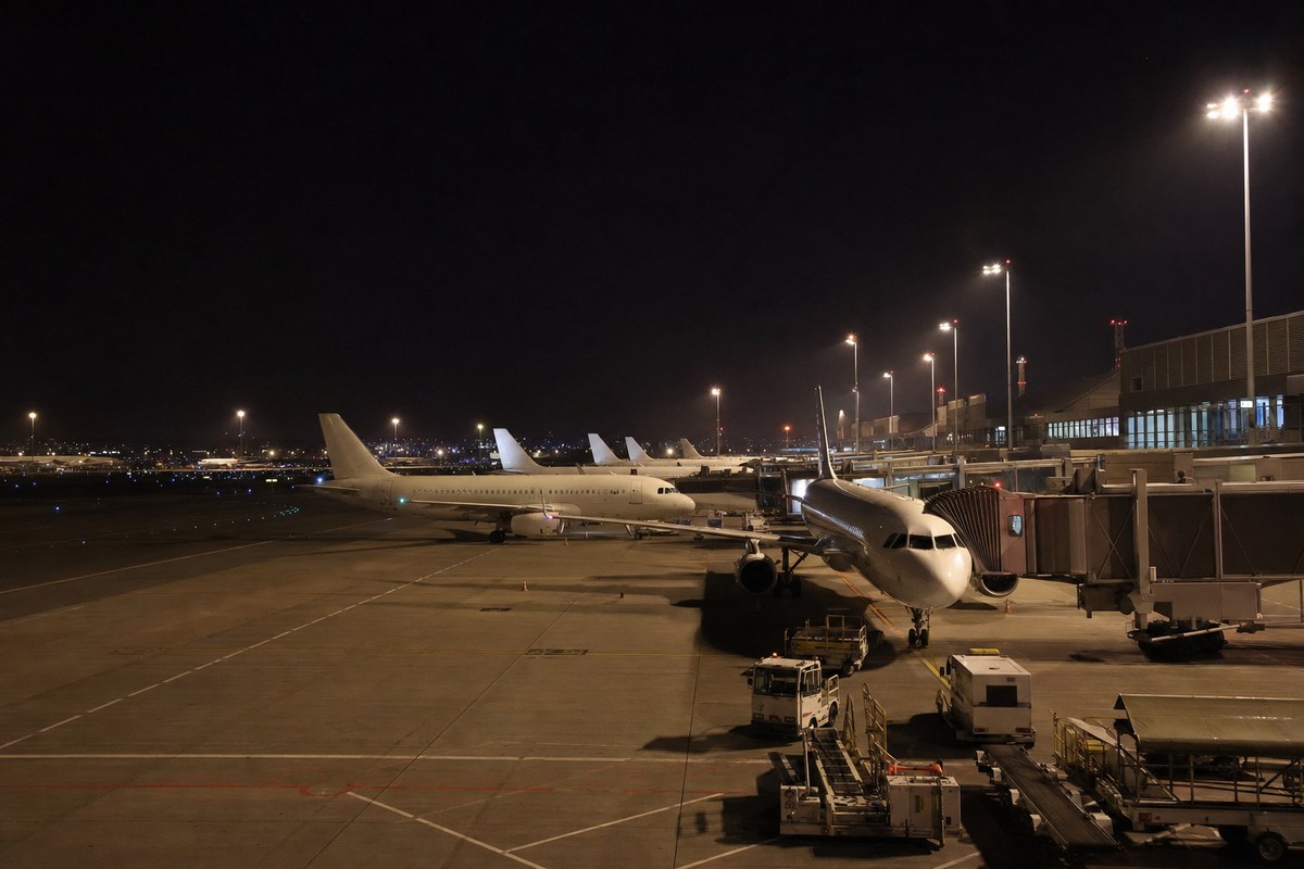 Unauthorized Drones Over Luxembourg Airport Divert 19 Flights, Strand 1,800-Plus Passengers