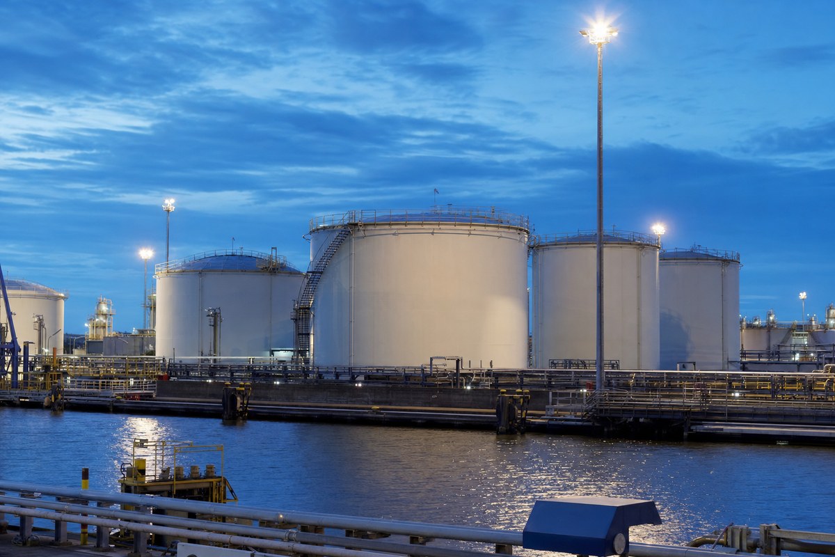 ARA Jet Fuel Stocks Fall to Lowest Level Since 2020, Insights Global Data Shows