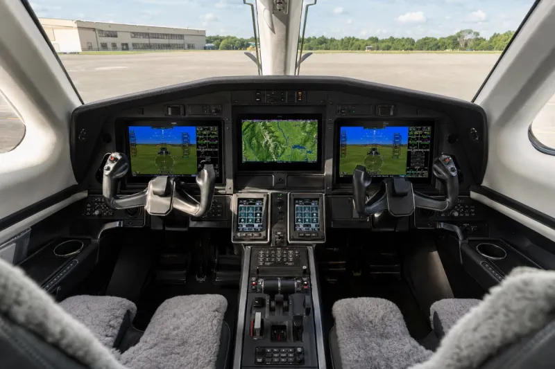 Business jet (file photo)