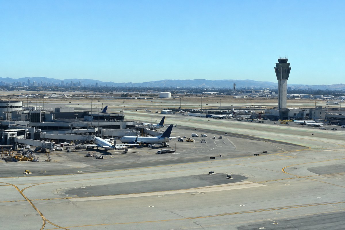 FAA Issues Ground Delay Programmes for Seattle-Tacoma and San Francisco; Las Vegas Hit by Staffing Constraints