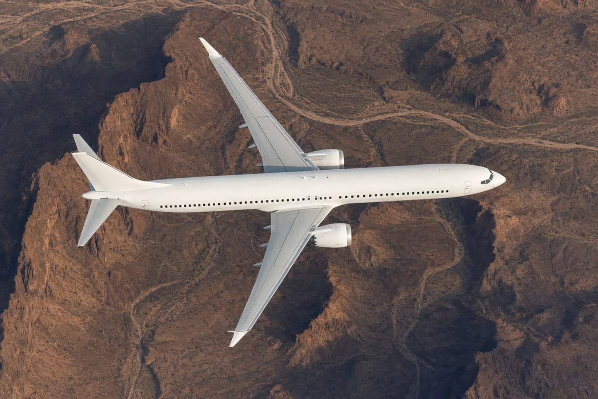 FAA Could Certify Boeing 737 MAX 10 as Early as Next Week, Reuters Reports