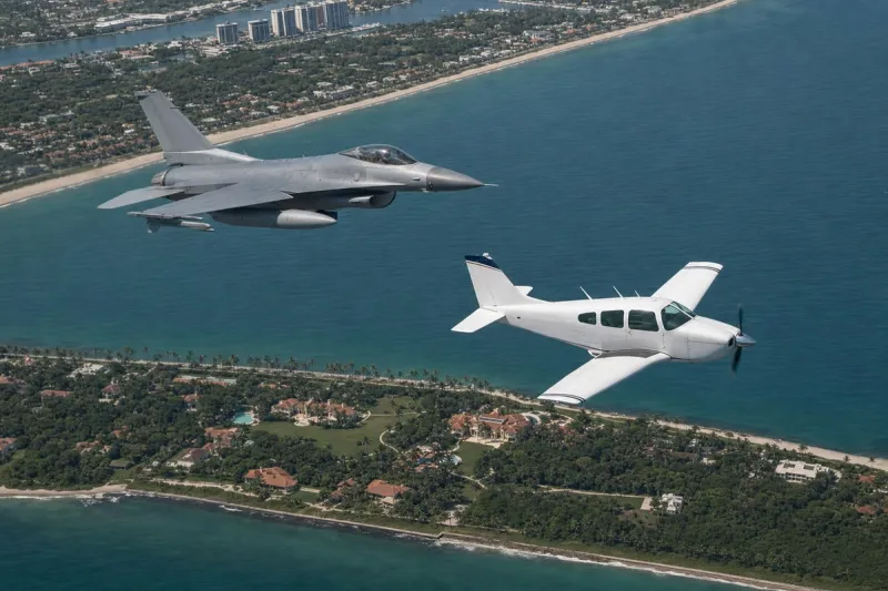 Business jet (file photo)